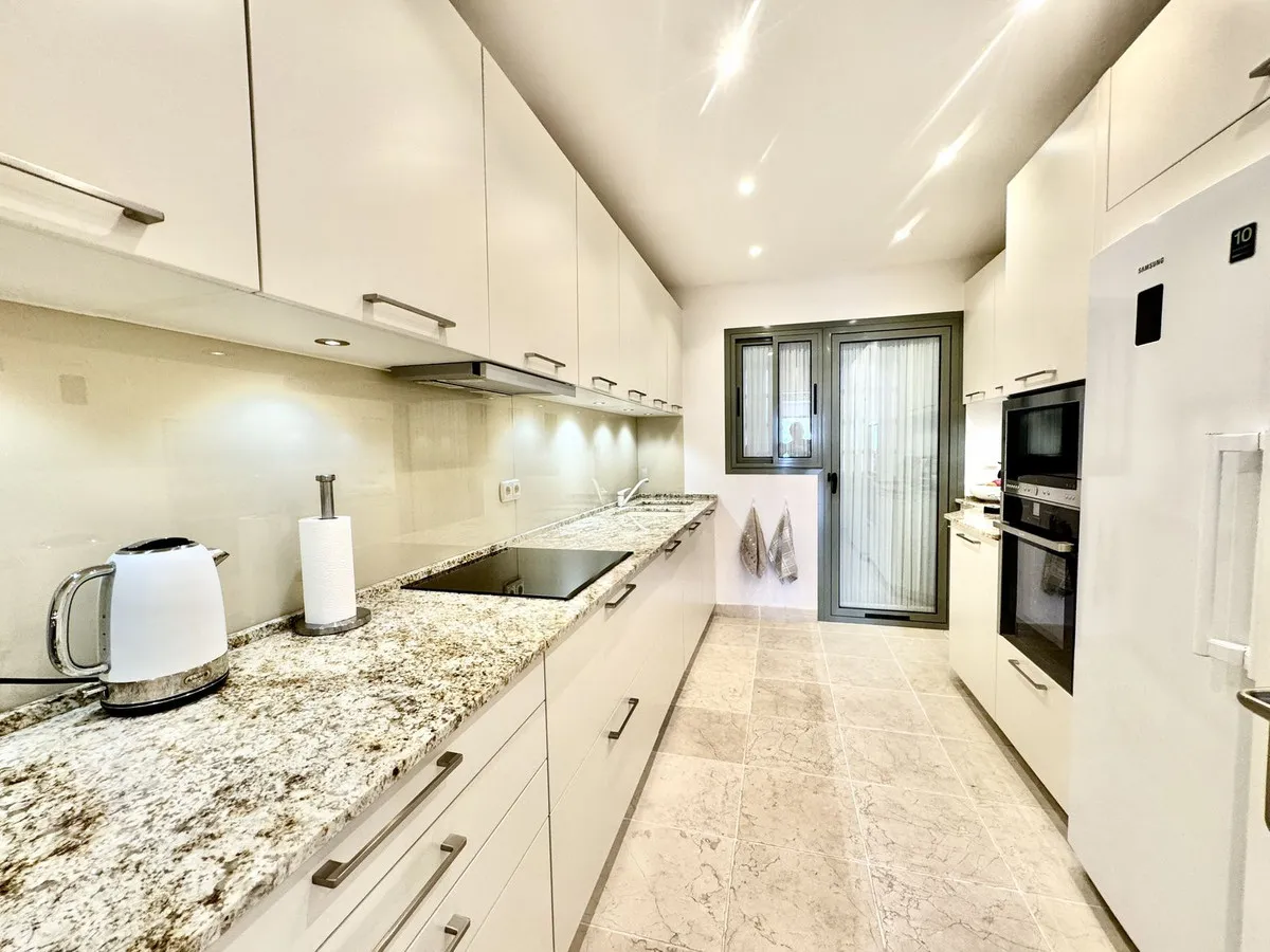 a9045840-72e3-4bca-8c72-e3177083790f