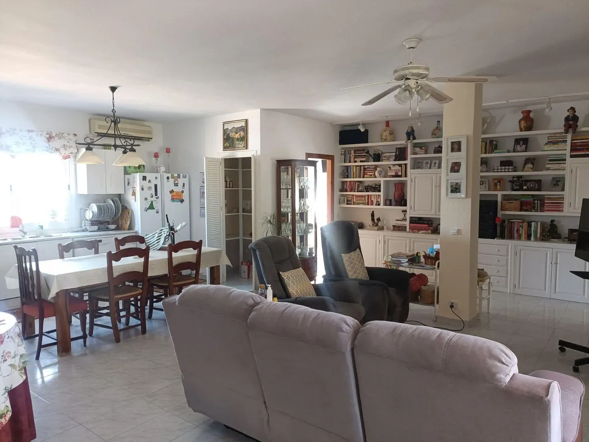 05529371-996e-4aa4-bb8d-8a60c9749396