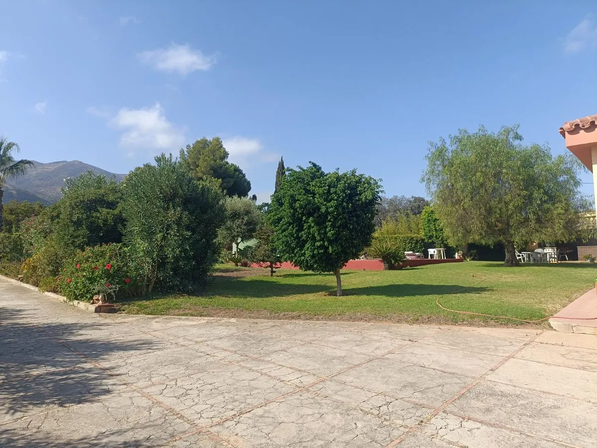 175e5d43-b451-40fe-8cbb-0dbc976a3a45