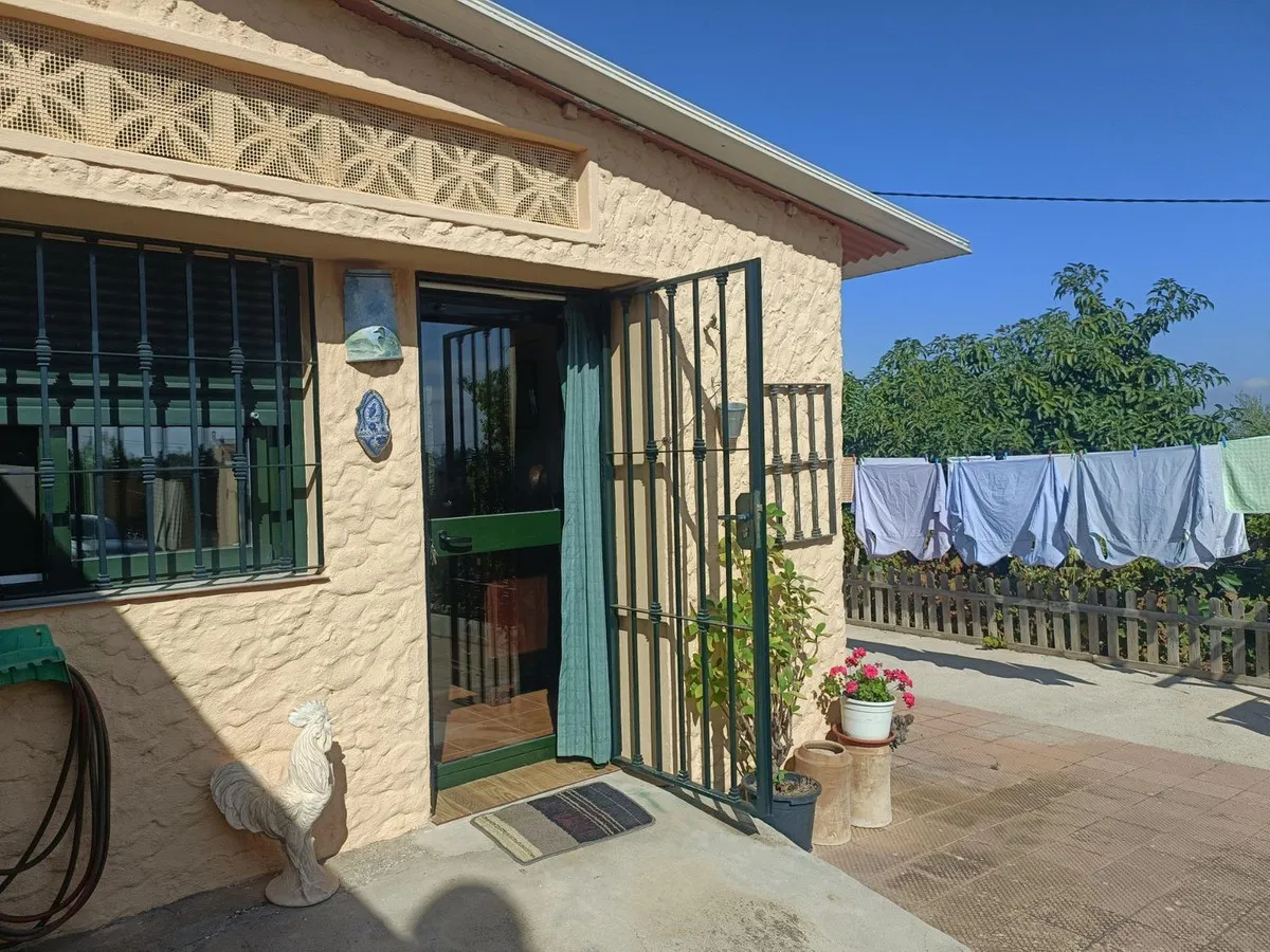 27d0a9fe-6f5b-40da-8d64-0e0ee591b1d0