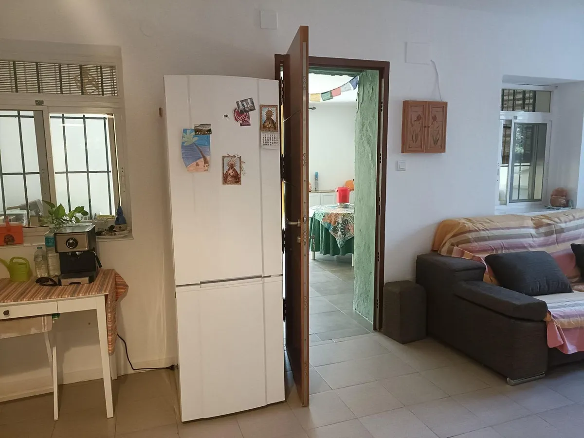 c2299741-605d-4393-a4fa-c7307af429be