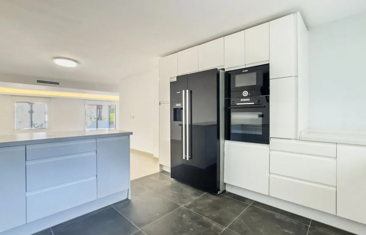 2c19d95d-8eb2-424d-a9e7-ecaff8950de1