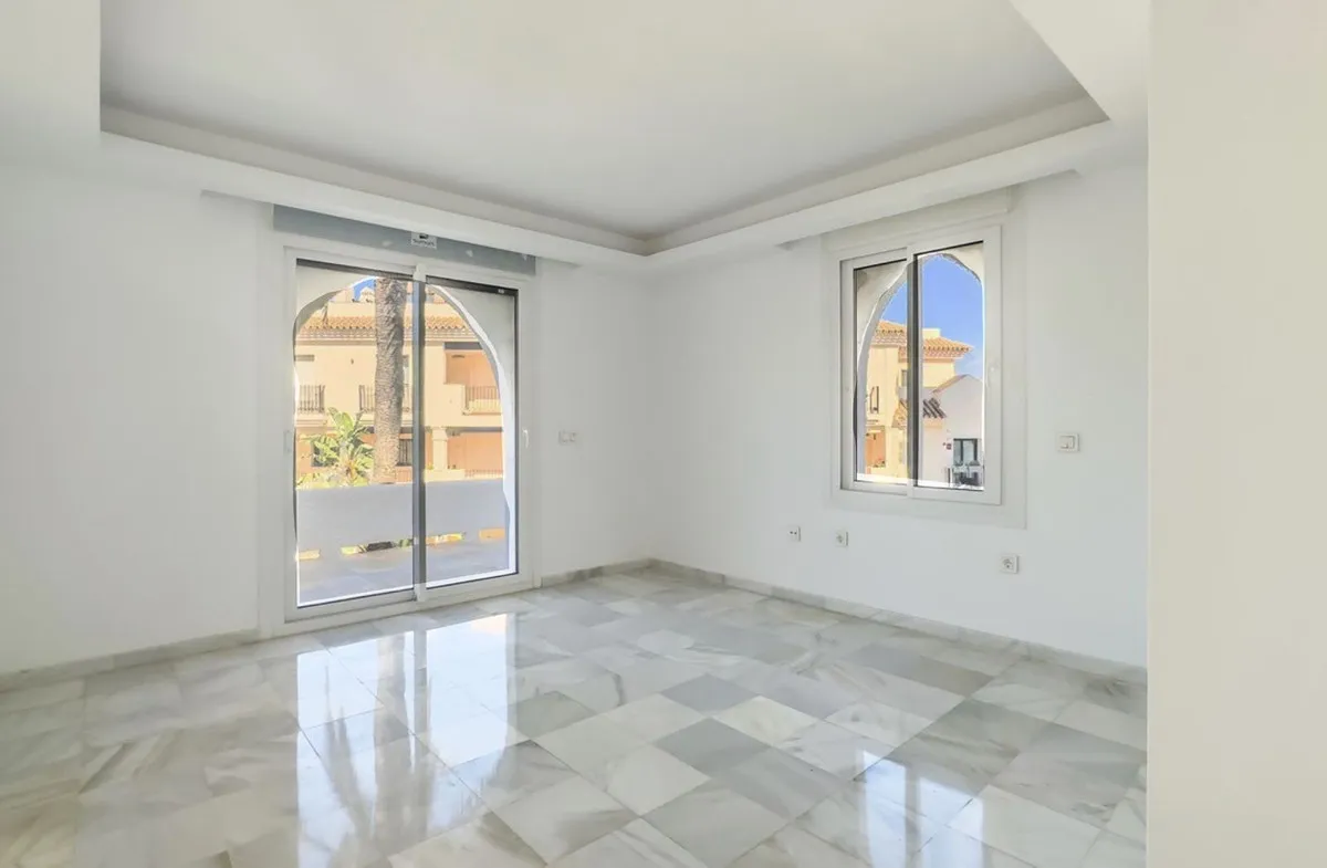 8dc0aa25-2fa8-4042-908c-b99c1dd0edc1