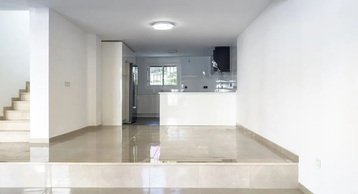 e369cd6c-ca96-4a63-b6e9-2fcc7d4a6cb1