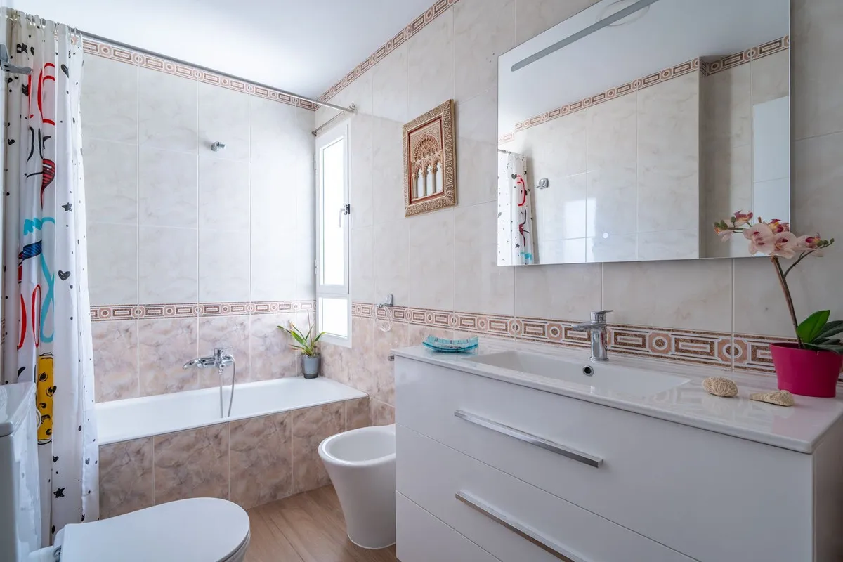 31f332d9-2d5c-4a43-bb31-b2e0adc6e682