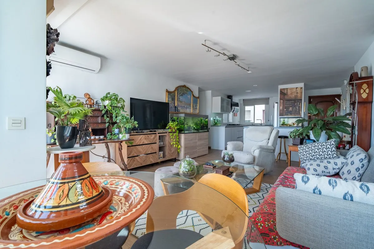 4088b874-47bf-4060-83d5-6b3ff3a6ba92