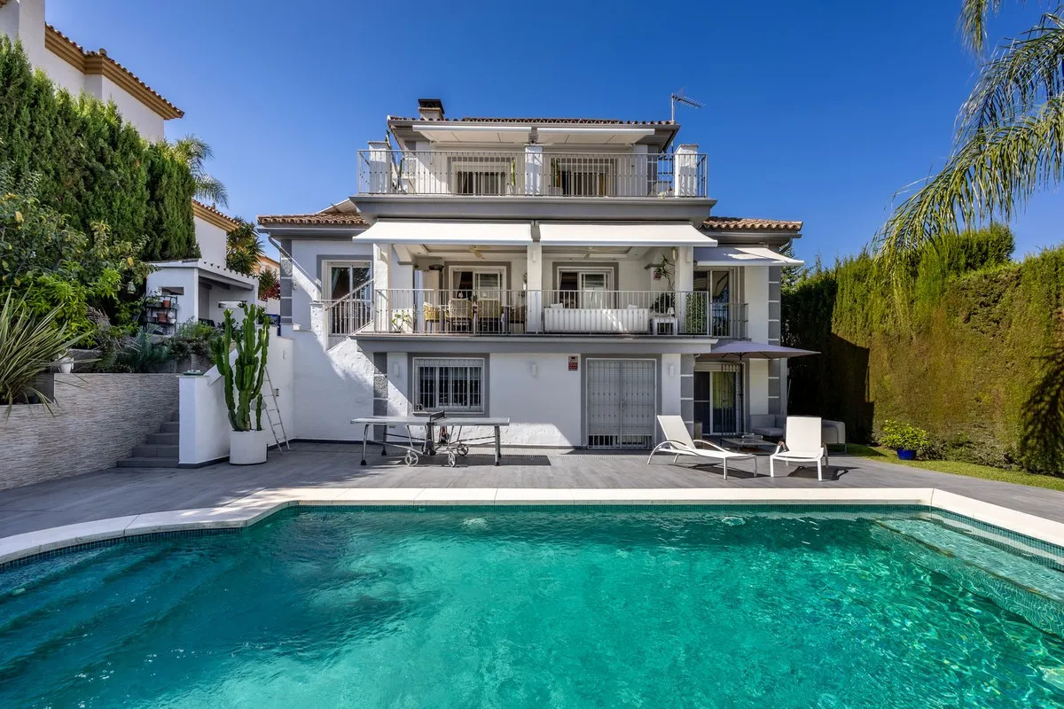 57248b4d-ba3d-42c1-a23f-607d9b0857fd