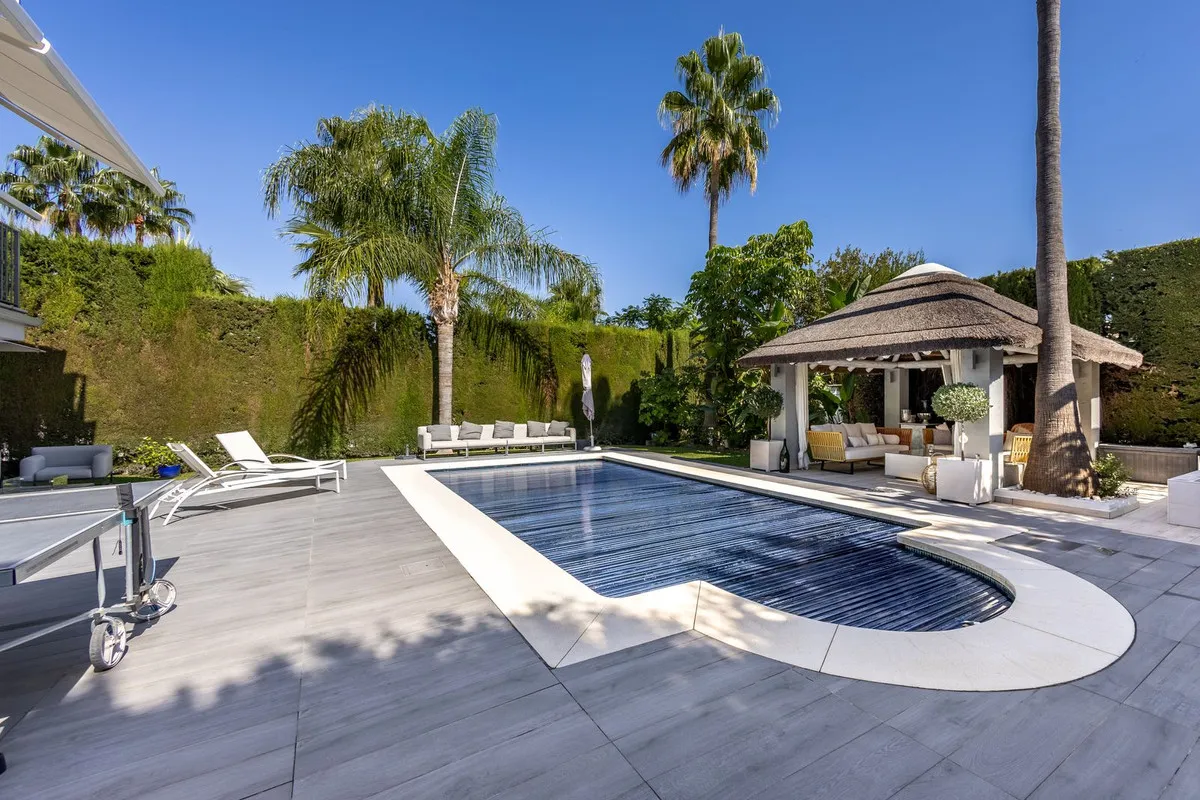 620c7732-4f17-4d25-86b9-814325c56a4f