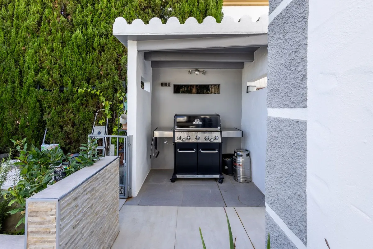 89805a54-c259-4269-a810-24d4787ba87f