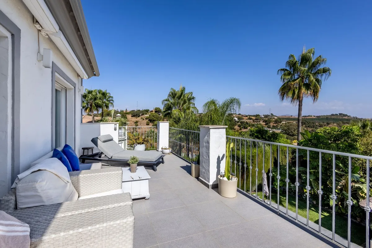 959f2109-4a1a-4df2-a5b8-d8894070eb24