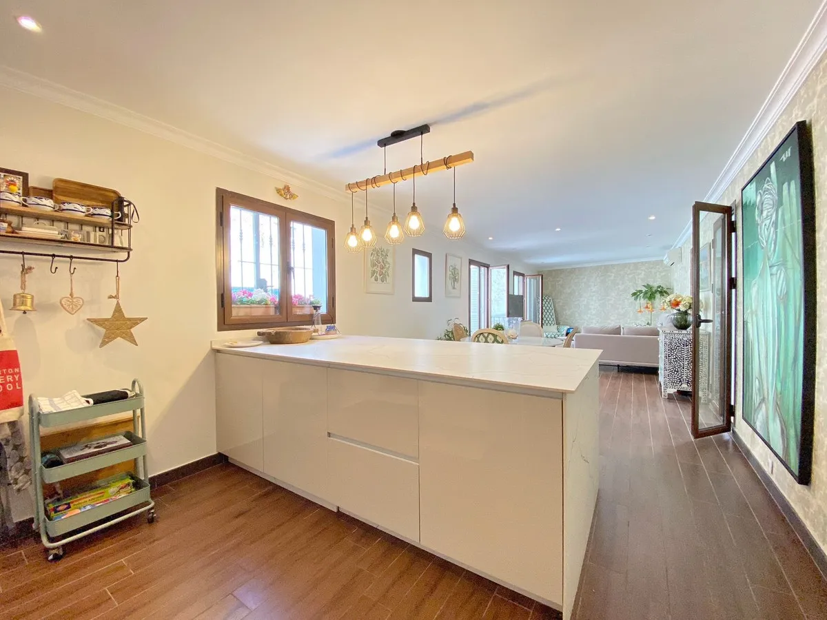 26d352ad-f362-4d4b-bc09-edd26859a931