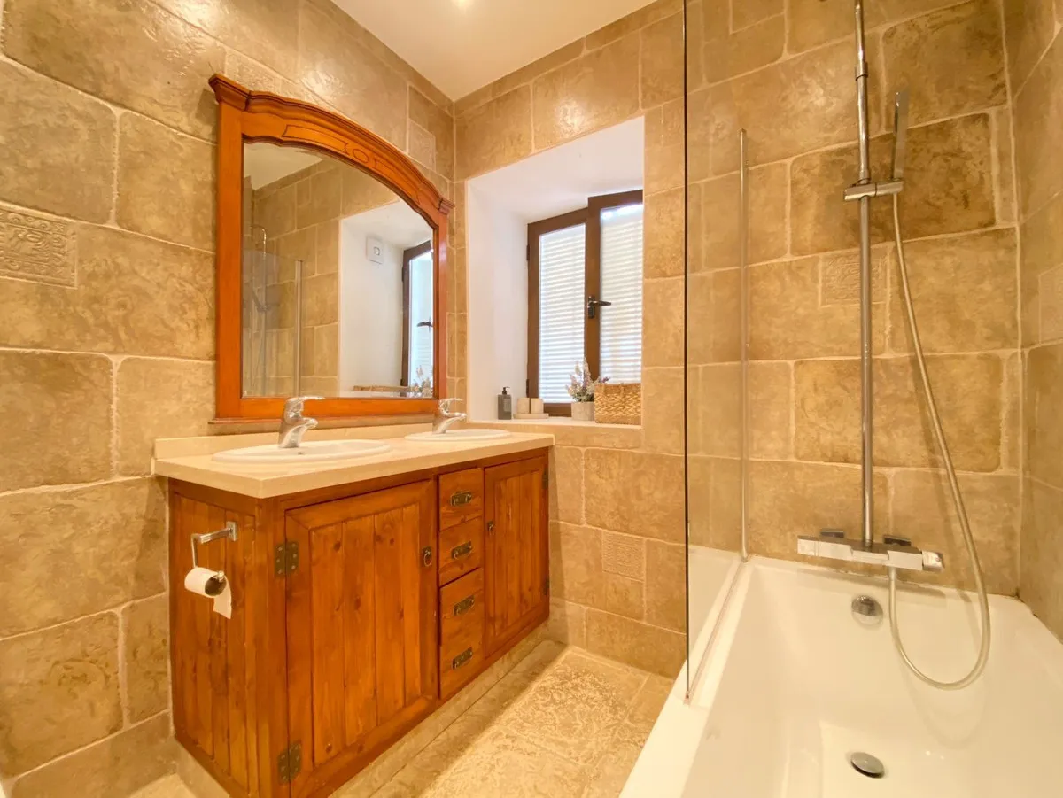 3c9459de-6133-47ca-bfad-b3595a2b28dd