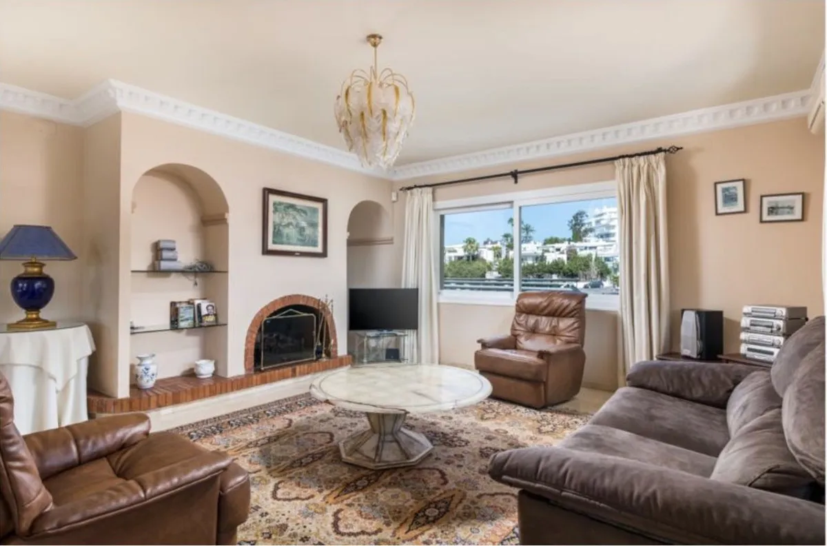 298ec138-d42a-4f93-b9db-08939e0ea4cf