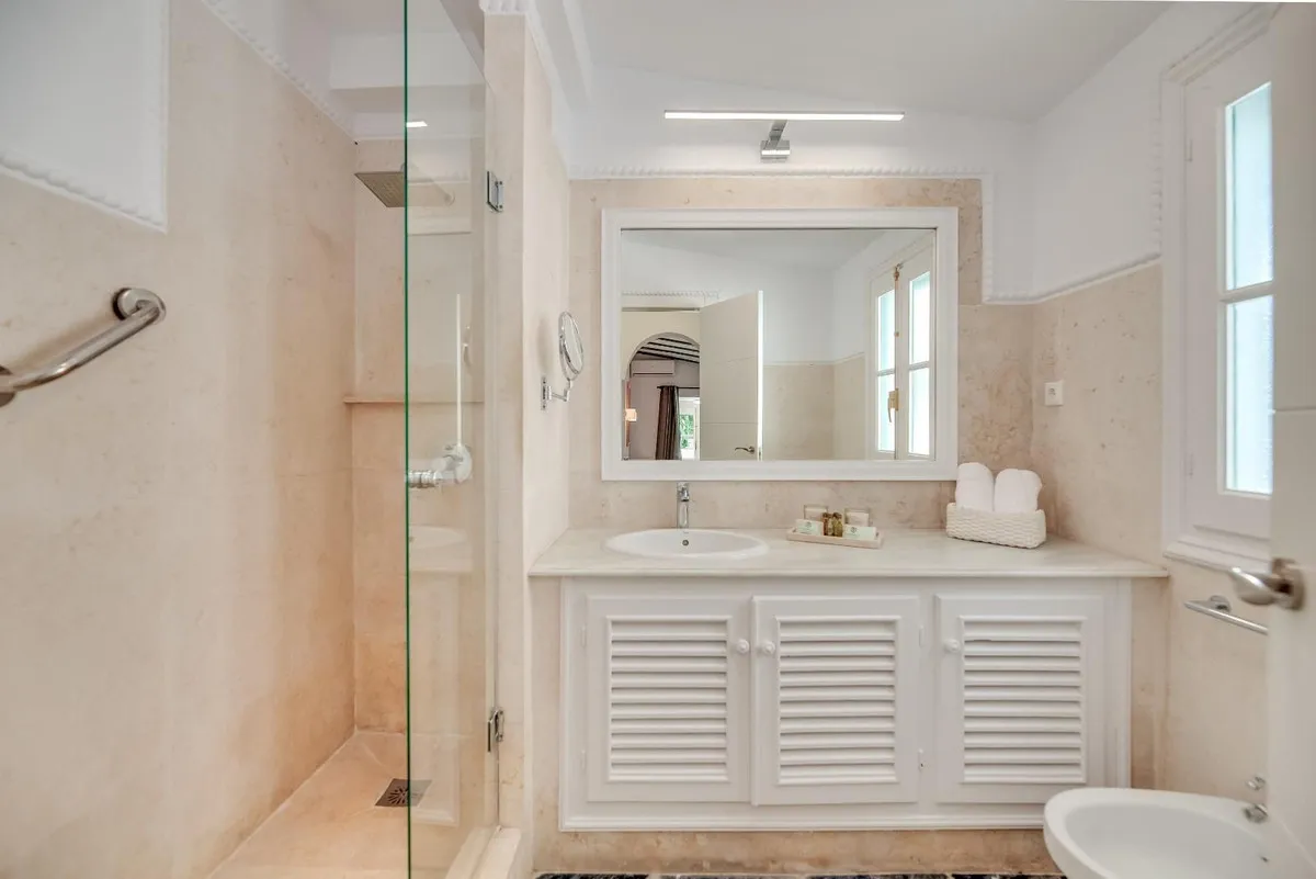 996615c6-b876-4990-a57c-aece1d197652