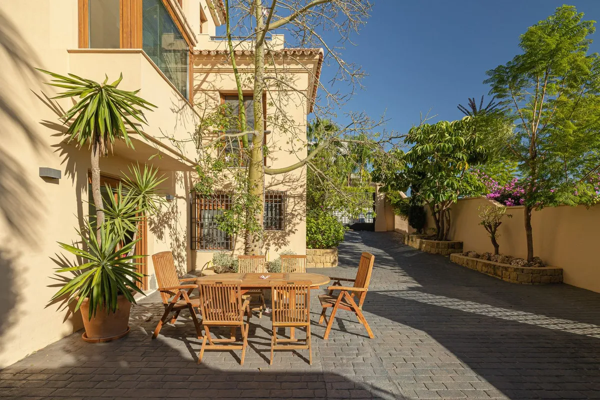 3b294c7d-3b47-4f58-9354-2e6d9bec77db