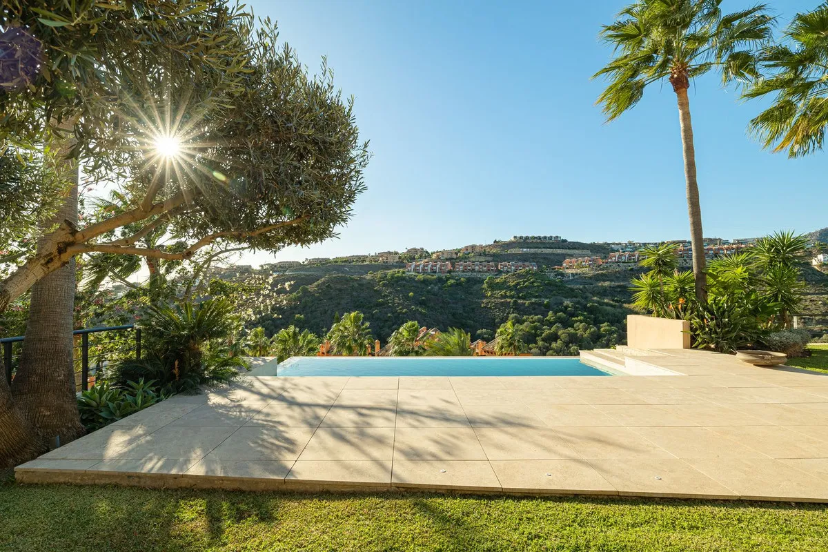 4a118370-71fd-4fd1-816a-fd25db68ad50