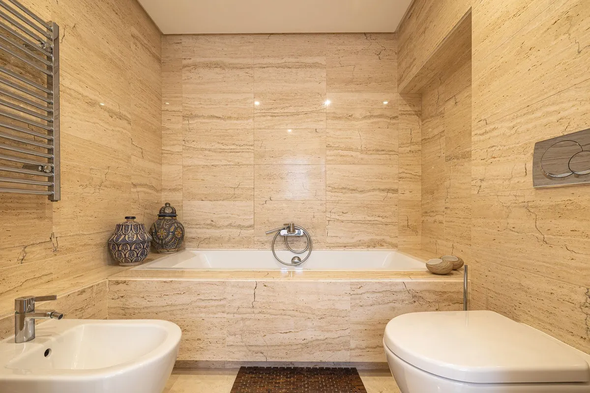 8ff07204-1475-4b9d-8f69-fe3b74580836