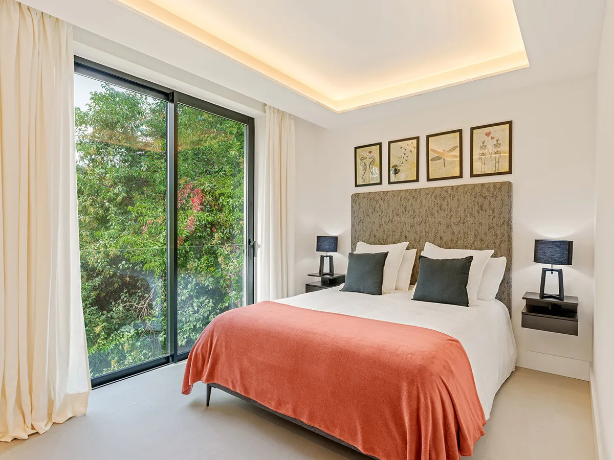 f2e2db43-e307-46c7-a0cc-5665a61056eb