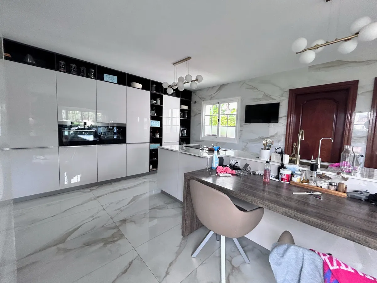 a493296c-2d2d-4a95-ac7f-a47ef8ef49fa