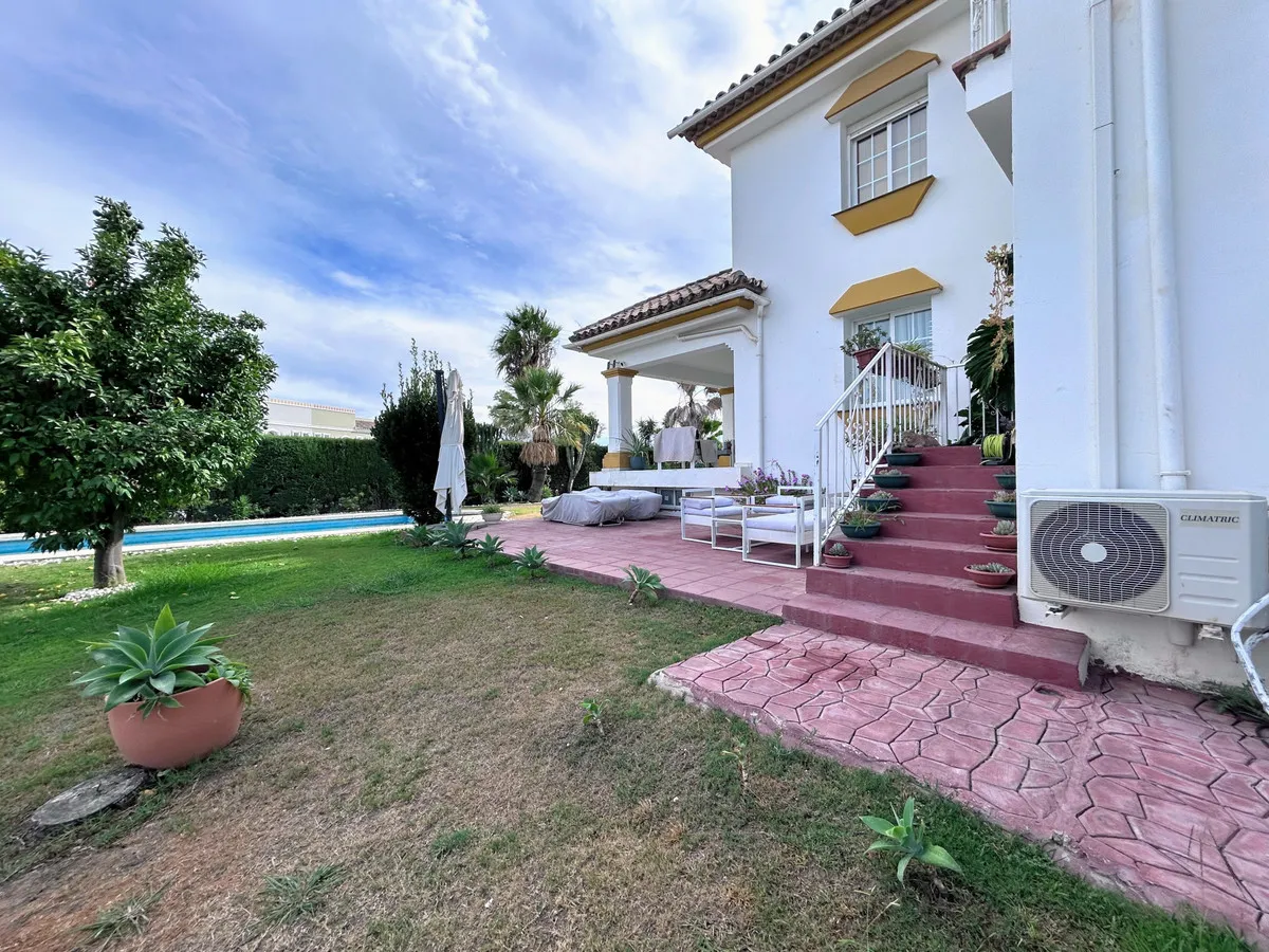 db7336ff-93e4-4f8b-bc96-8b62d292ca4e