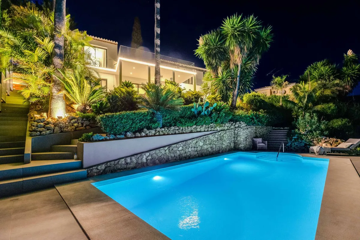 5521c2c6-87b4-45d6-9918-f7b091f3d05c