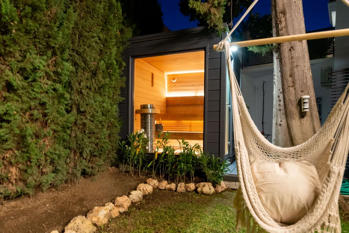 8e9cf386-0042-4a65-9aba-d2901245fdc7