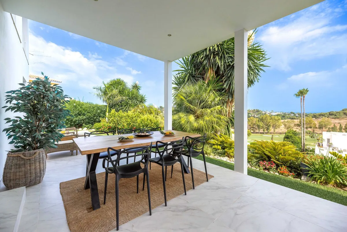 d8ae27be-d596-400c-81cb-05a6ef1d5d7e