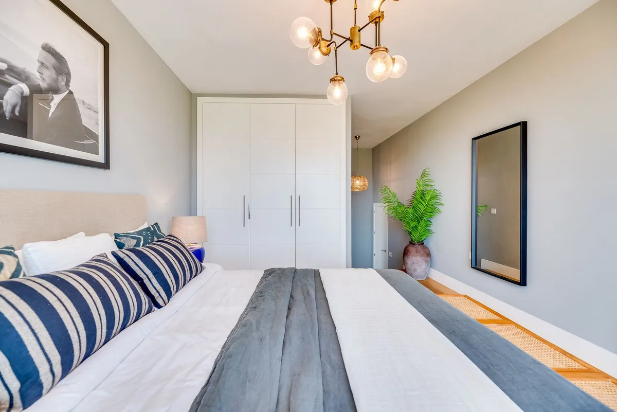 e5fb2bf6-eb9a-47a3-a850-46643b14ab1a