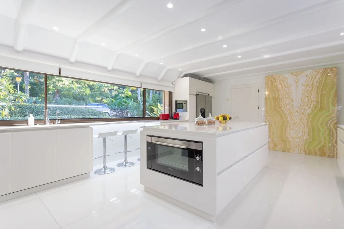 abffaa31-663a-4749-a5de-4ffc1857aeea