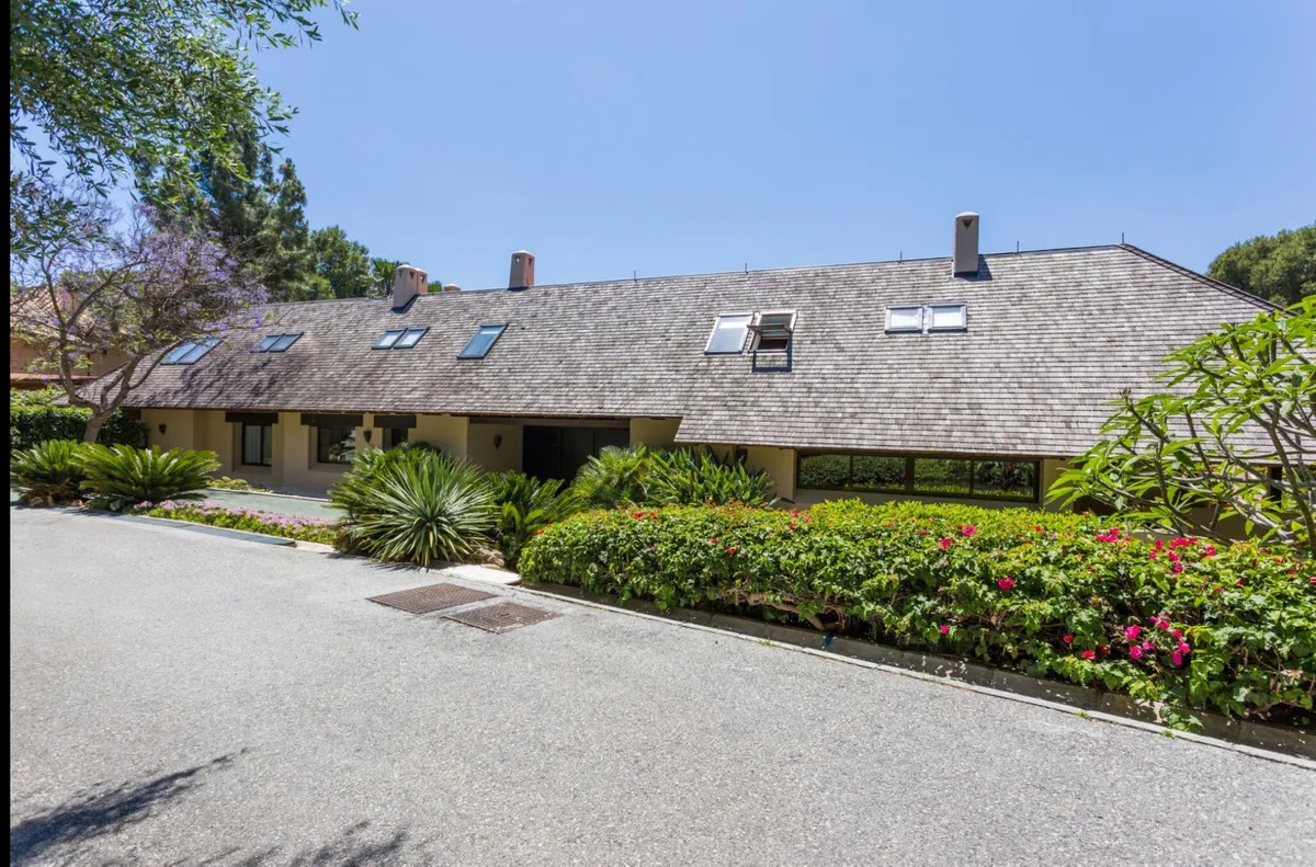 b2f49add-1b28-49db-8878-4d388c237abf