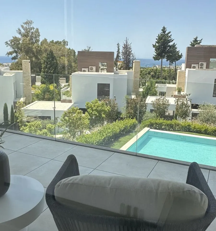 11826821-c838-4ce9-8234-753031c85e8b