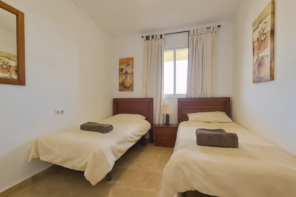 628d10e1-c64e-462b-85ac-9169a0749343