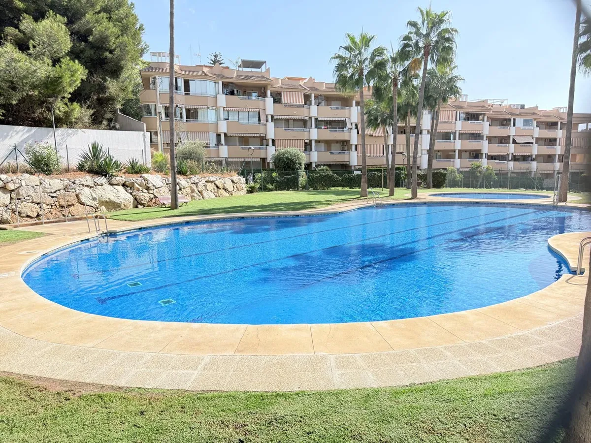 0a2fb4f9-4849-4287-97f9-55f288415f5f