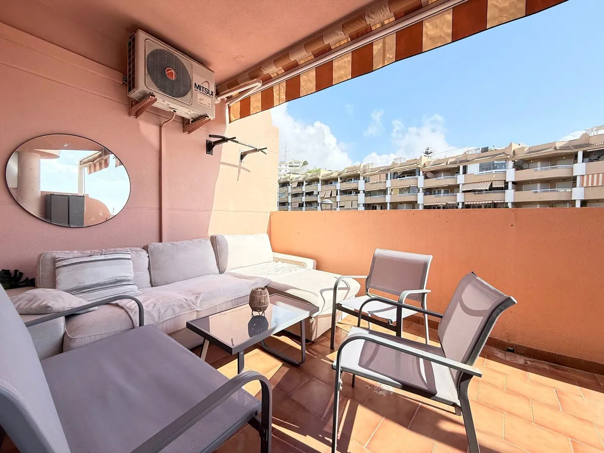 4faba976-dbce-482e-9362-4658d1030ec6