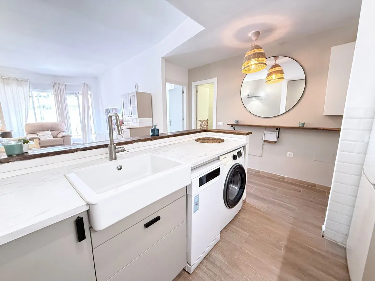 9463b024-061f-4eb7-a8cb-d901ebb83544