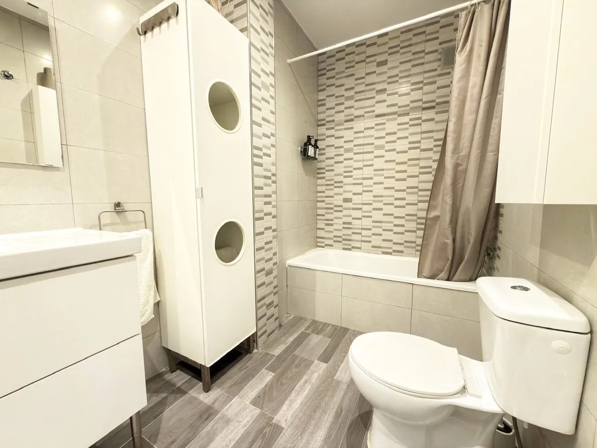 f5977b29-266f-4577-84a4-b9470d3209bf