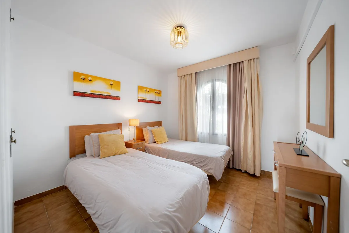 5f08efb6-f022-4e0a-80f0-08c138e262f8