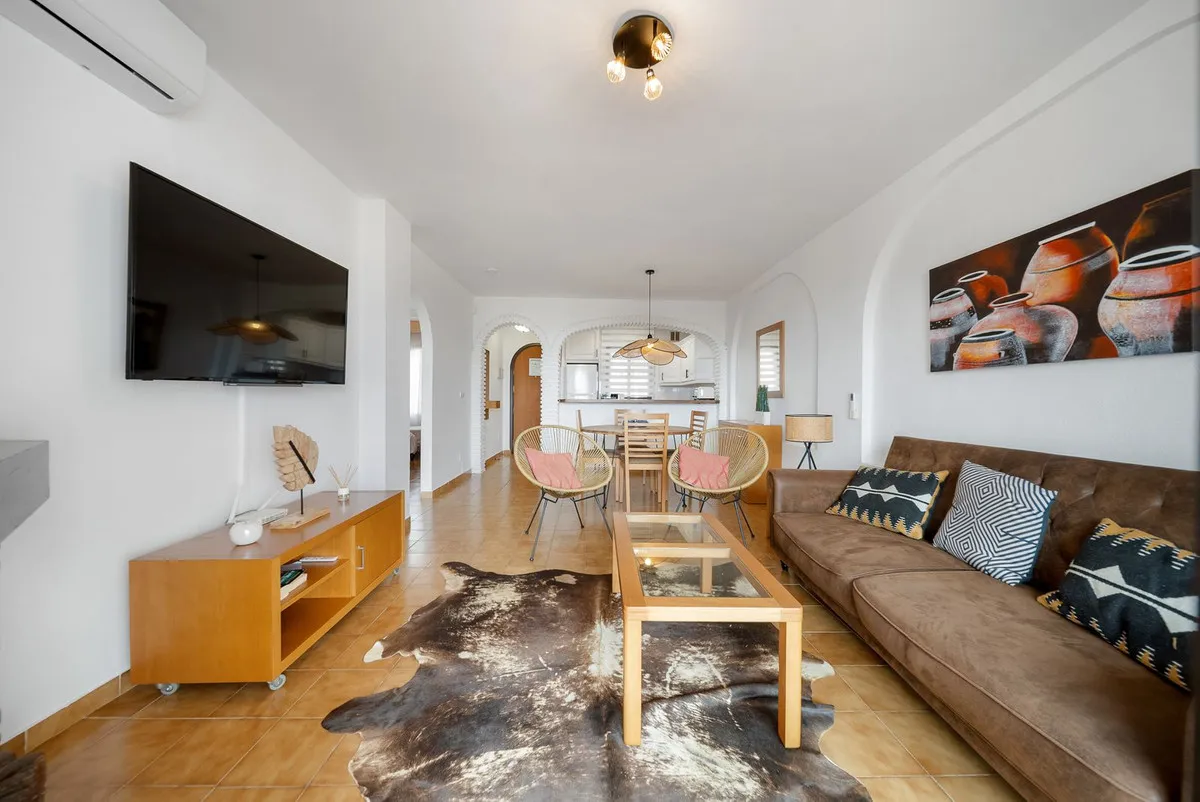 6aec2cf9-1326-4235-8c9c-0ec9262fedcf