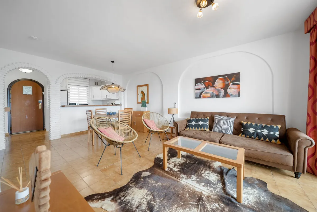 d127052a-6f75-47ea-8e4d-66a3b9c9d55b