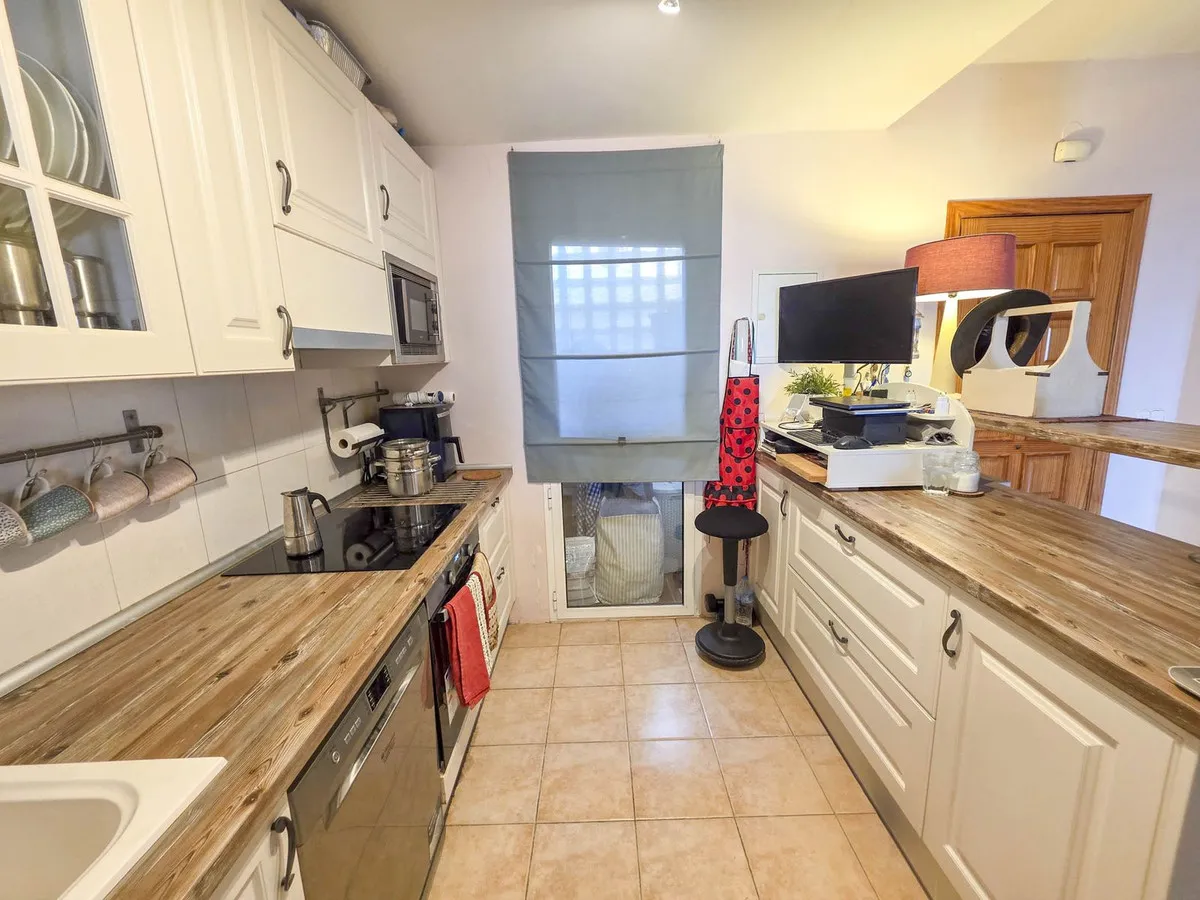 04052fcd-efae-480f-836f-0387abbf9035