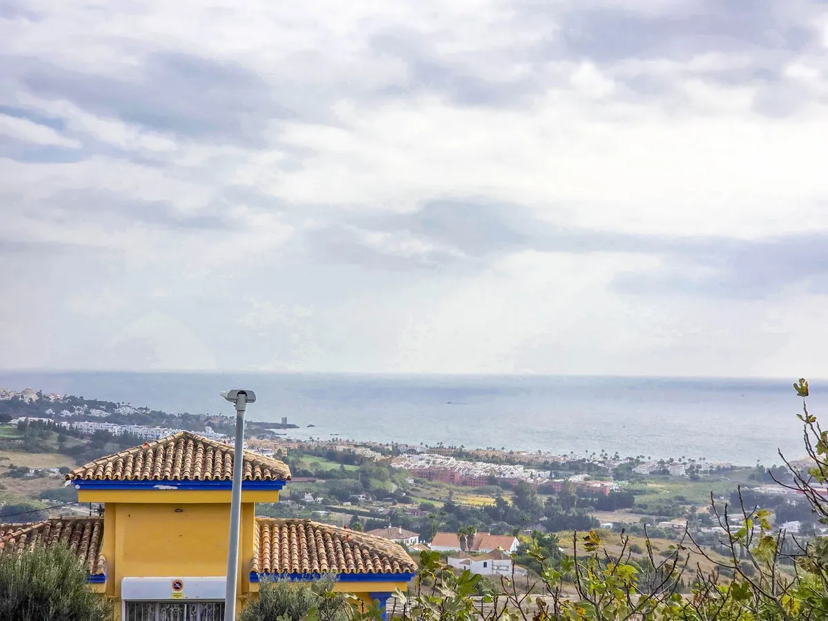 0c366deb-01ea-44cc-bfc3-3b6fe01f1a43