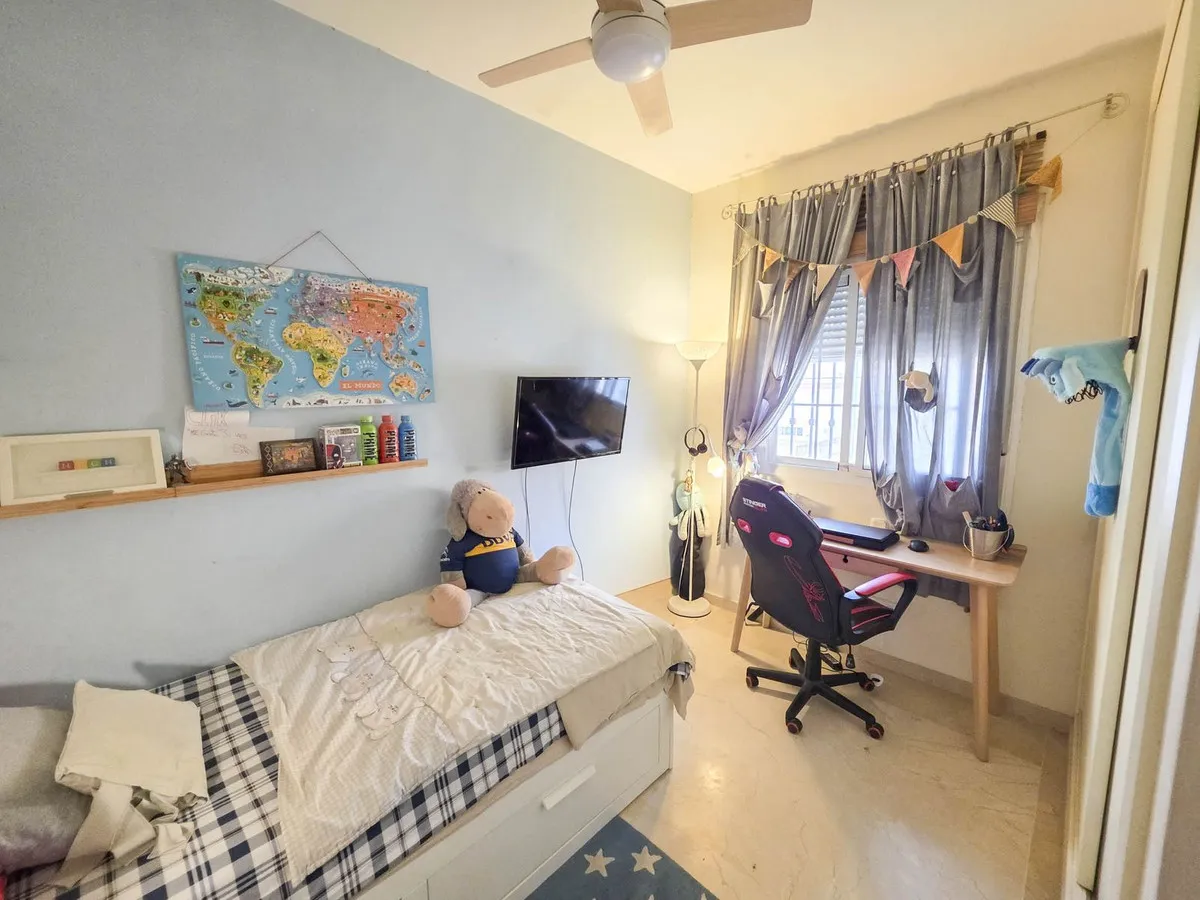 a4b2351d-932a-4874-a331-3bff39bbd1a4