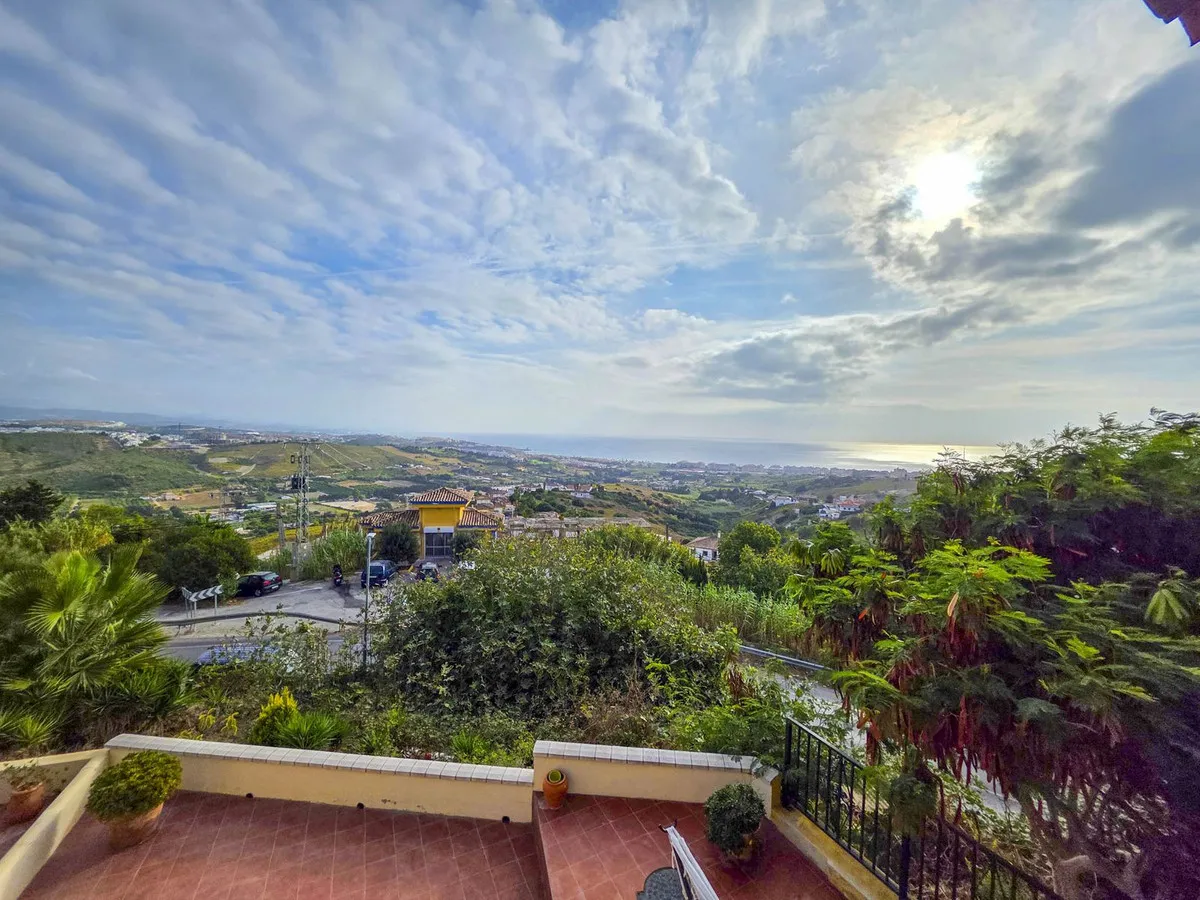 ba6b9bd9-f26f-4622-ba85-be036d668571