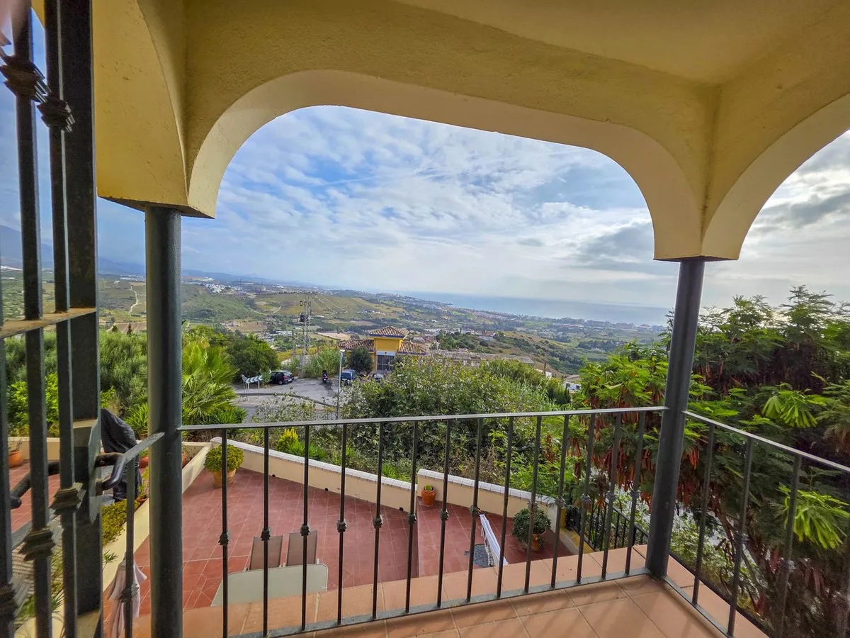 bf959a7a-759a-4308-9e52-42d579a410c4