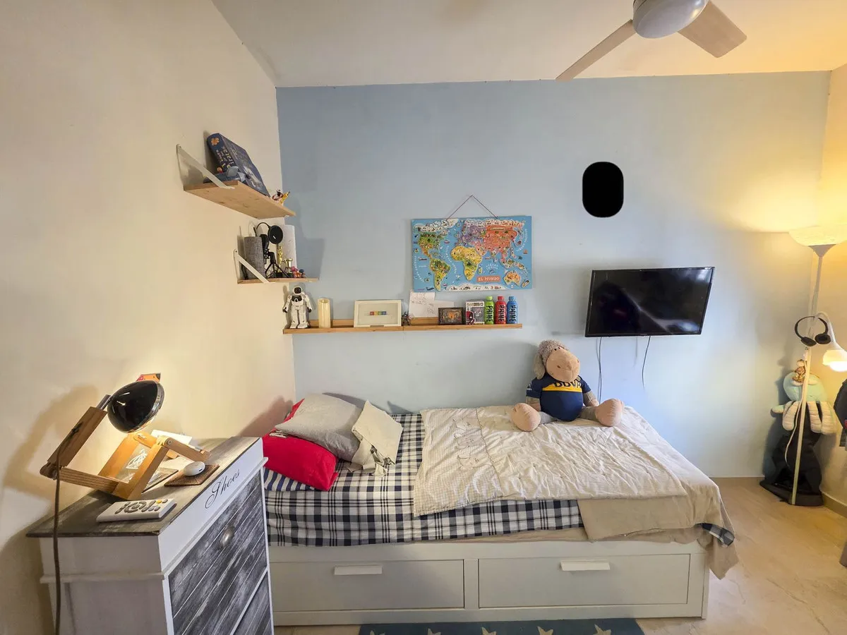 eec5c320-3a73-44b9-b8f0-f50b1b5e7e2a