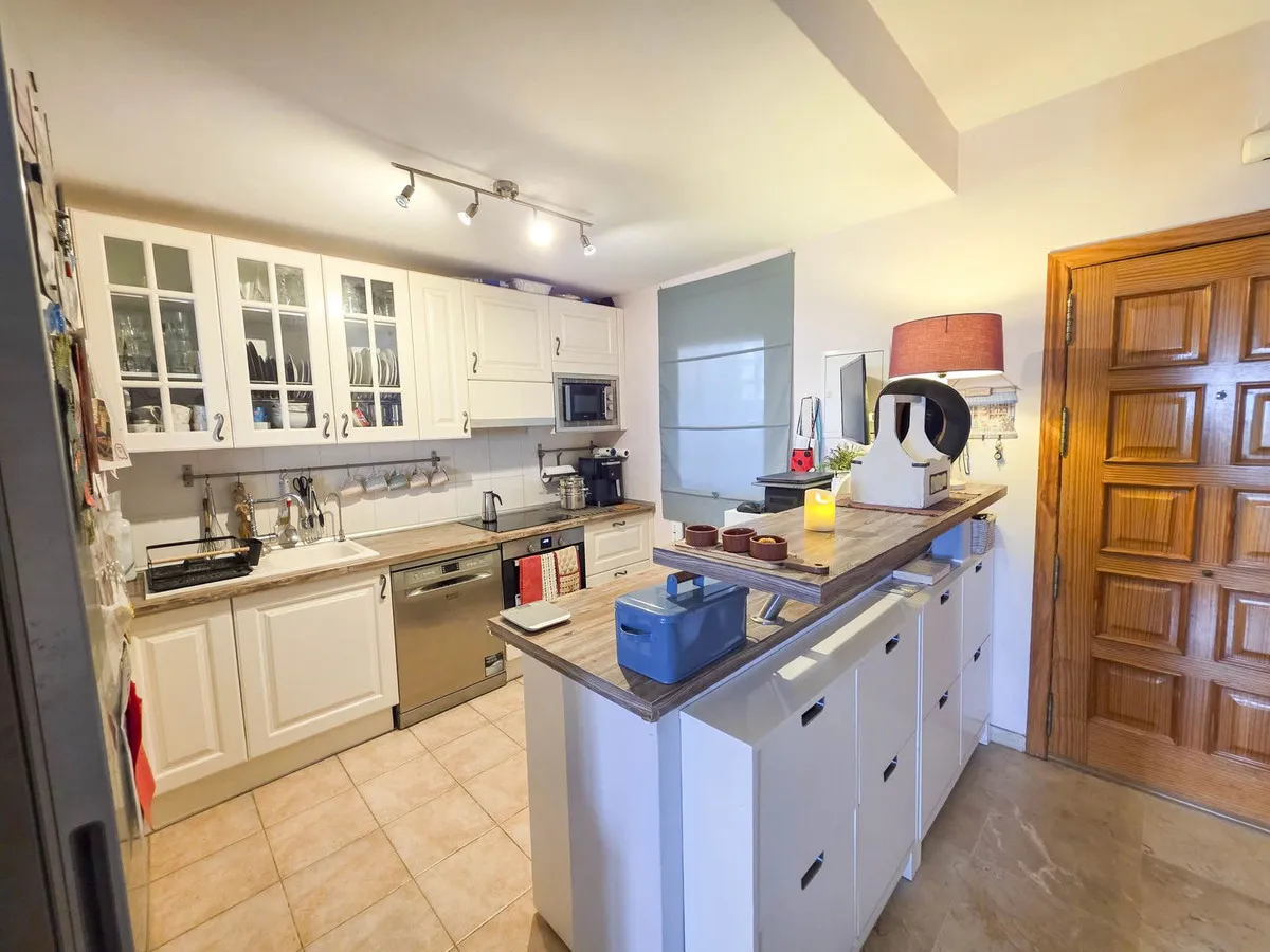 f1670187-5d86-4f4b-9e35-dbea1e6daff8