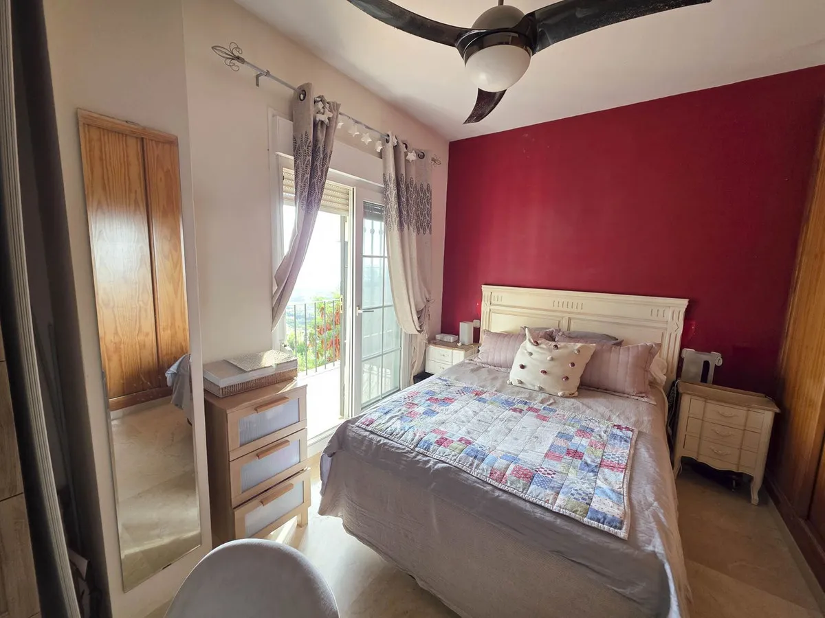 f981121b-6943-445b-ba8a-26151d1ffddb