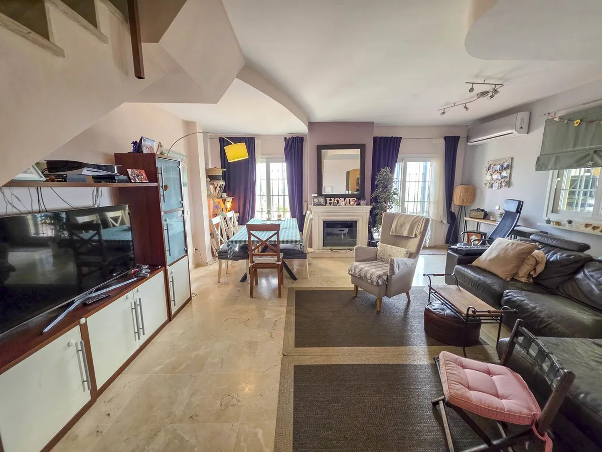 ff9e86e4-f28d-4ccf-8c63-1ccc90d09734