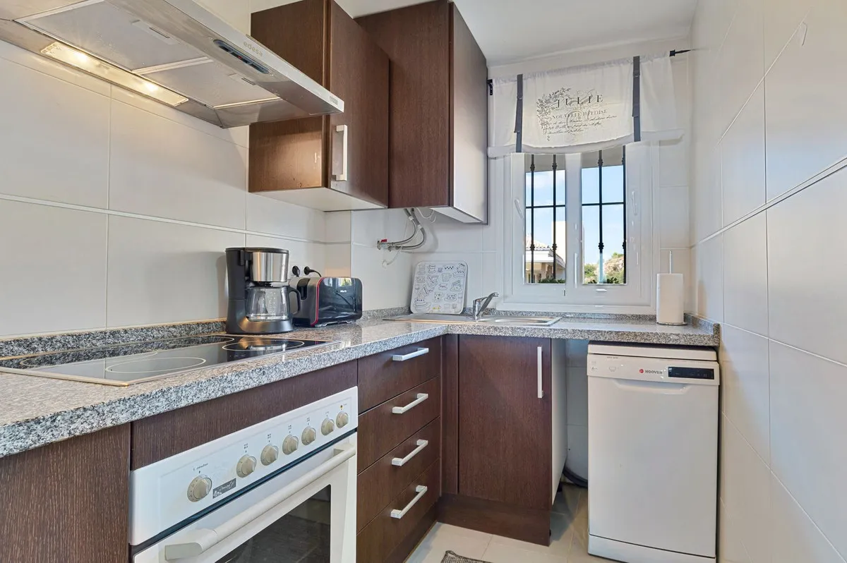 12fce41c-2726-4b38-839f-78567a6f2361