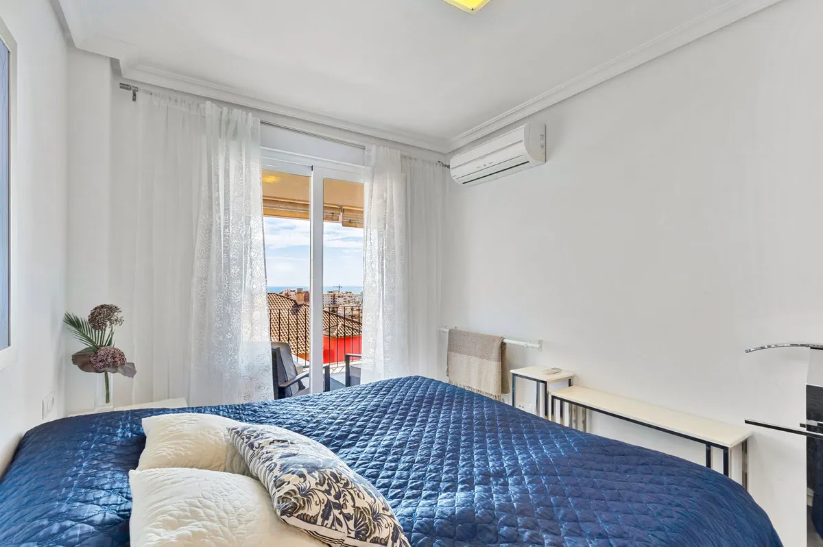 5e9cd906-9848-42ce-ad00-381c198f3b91